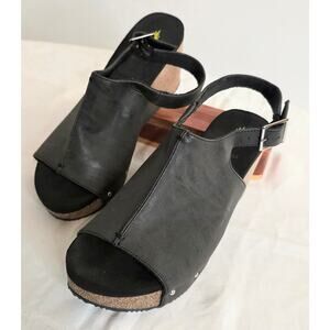 Volatile Division Wedge Platform Sandal Open Toe Black Women's Size 8 NWOT0